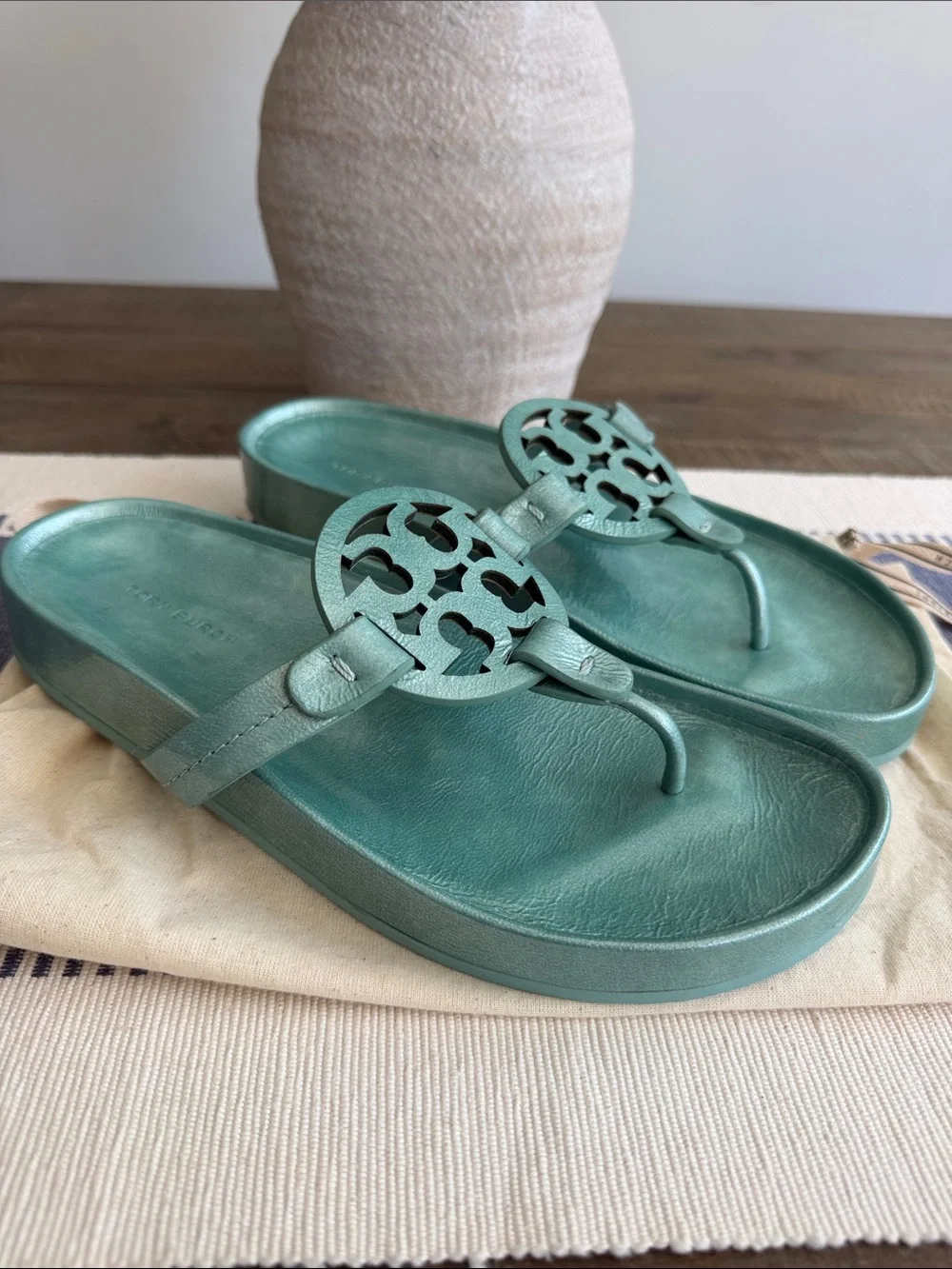Tory Burch Miller Cloud Audrey Blue Leather Logo Thong Sandals